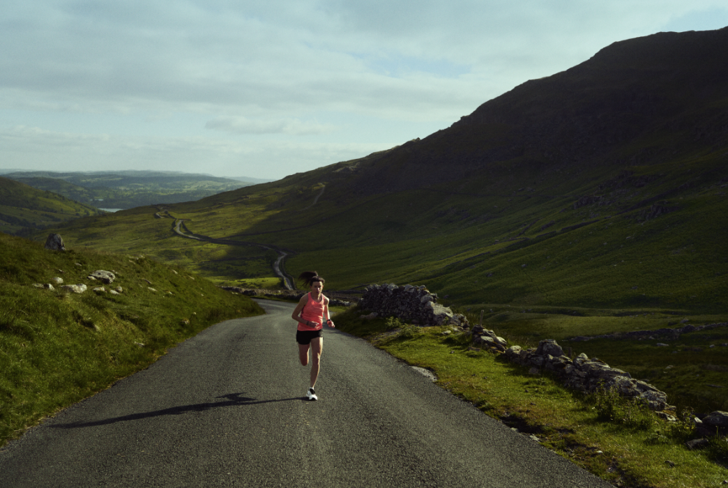 Sarah McCormack running up Kirkstone pass